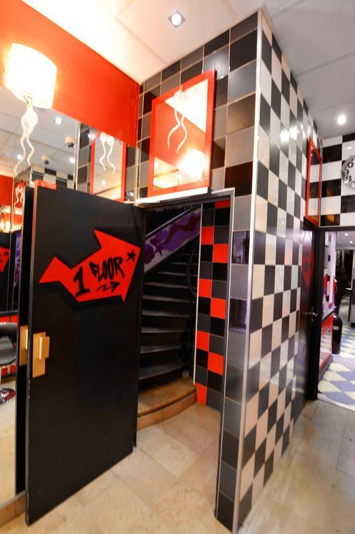 Jacobs Inn Hostel パリ エクステリア 写真