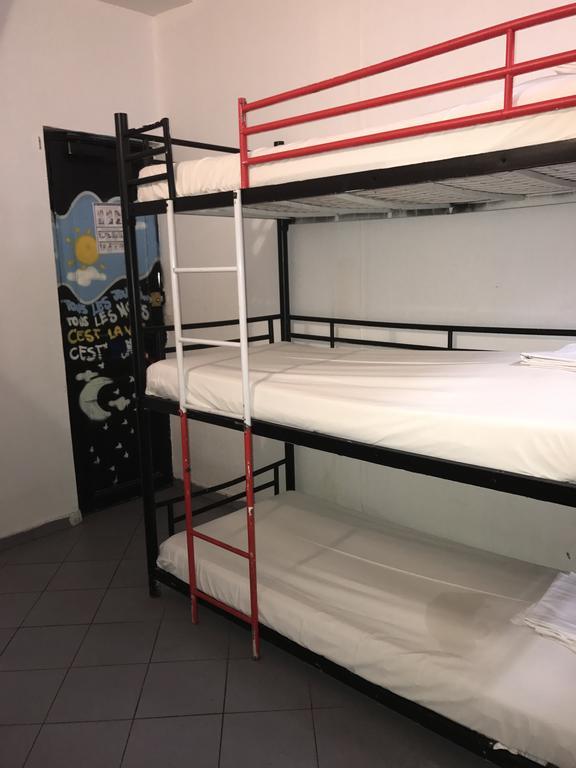 Jacobs Inn Hostel パリ エクステリア 写真