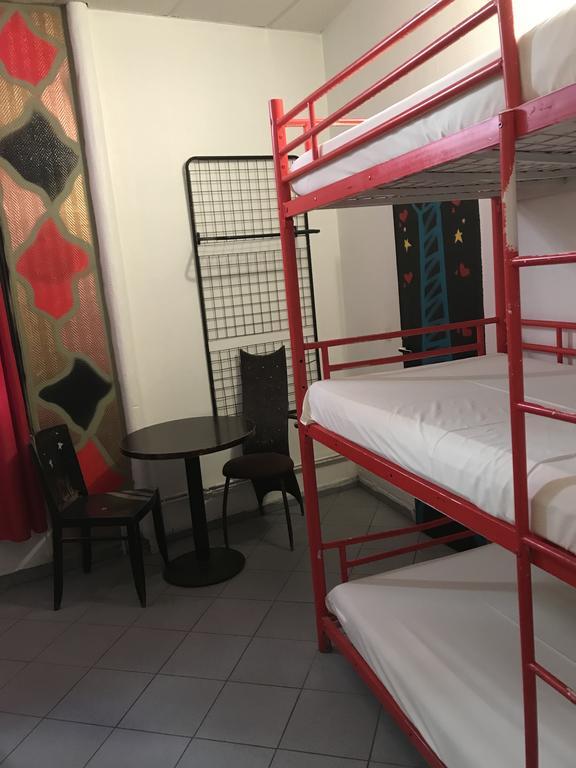Jacobs Inn Hostel パリ エクステリア 写真